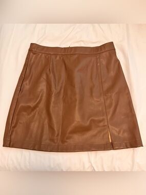 Fahsyee Brown Faux Leather Mini Skirt Size L NWT